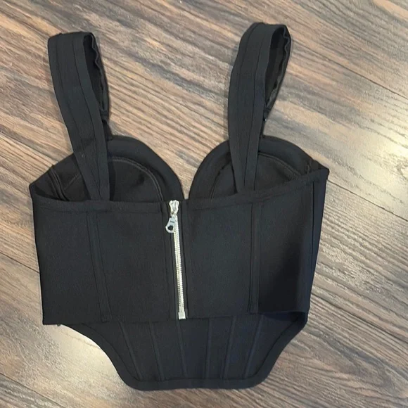 Black Corset Top by Pretty Little Thing- size 4 - Picture 4 of 5